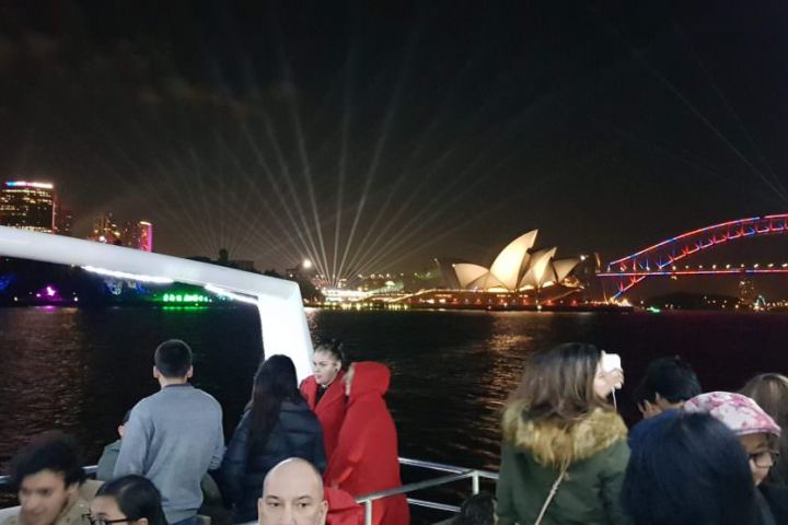 vivid sydney opera house tour